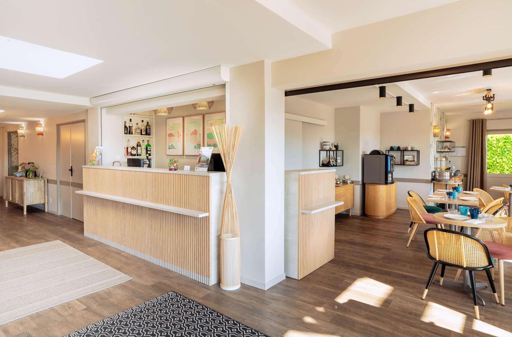 Sure Hotel By Best Western Сарла-ла-Канеда Екстериор снимка
